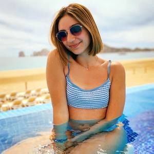 Meet your Posher, Alana